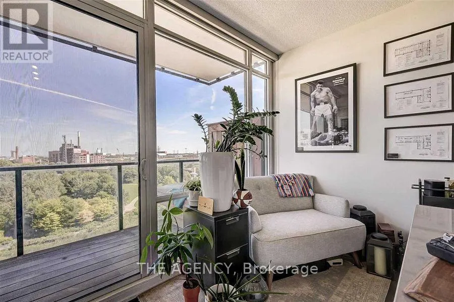 N811 - 120 BAYVIEW AVENUE