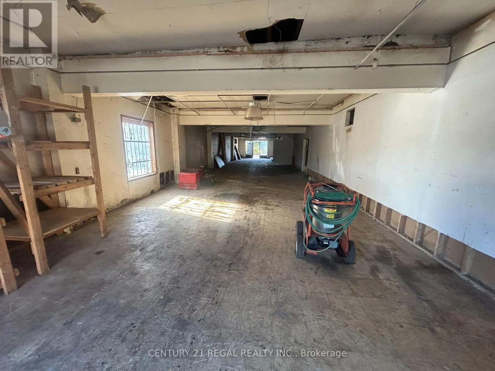 545 VAUGHAN ROAD