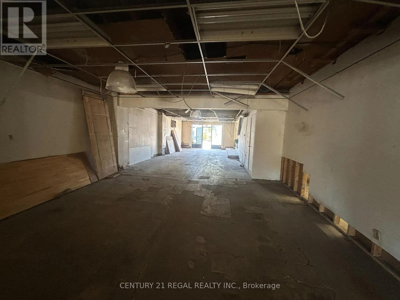 545 VAUGHAN ROAD