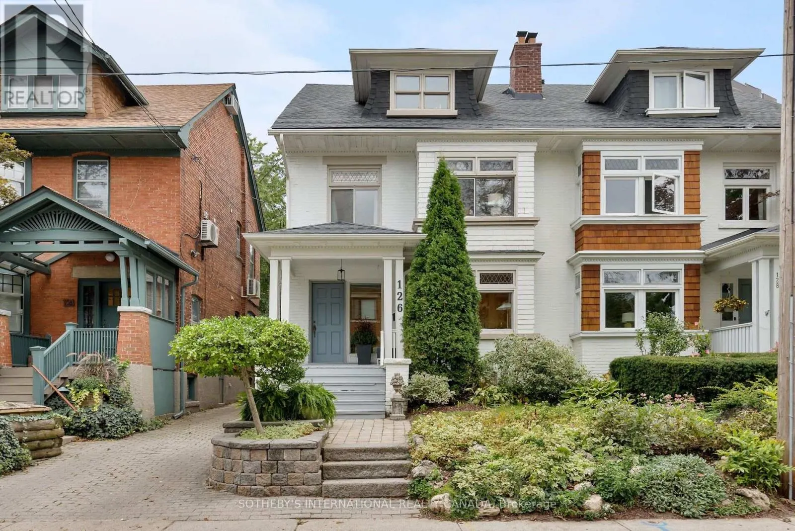 126 HILTON AVENUE