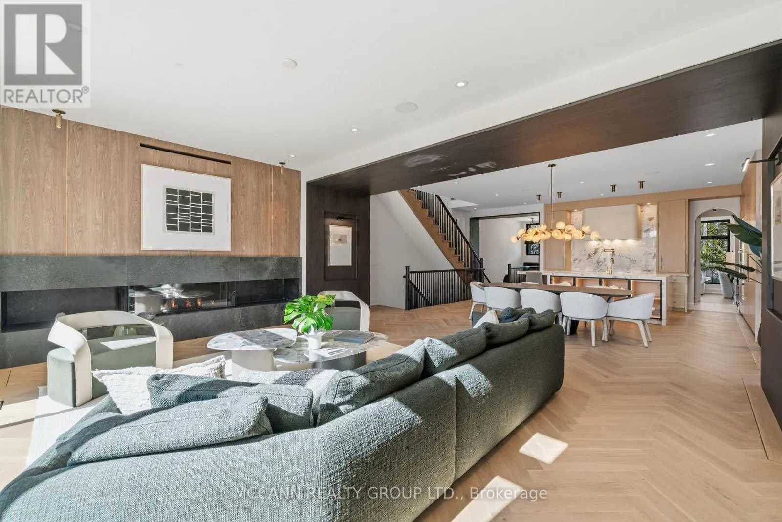 403 MELROSE AVENUE