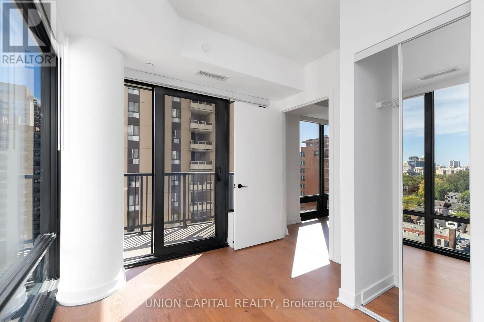 1802 - 91 MONTCLAIR AVENUE