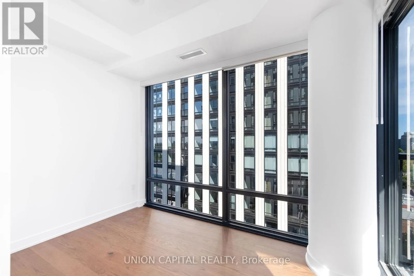 1802 - 91 MONTCLAIR AVENUE