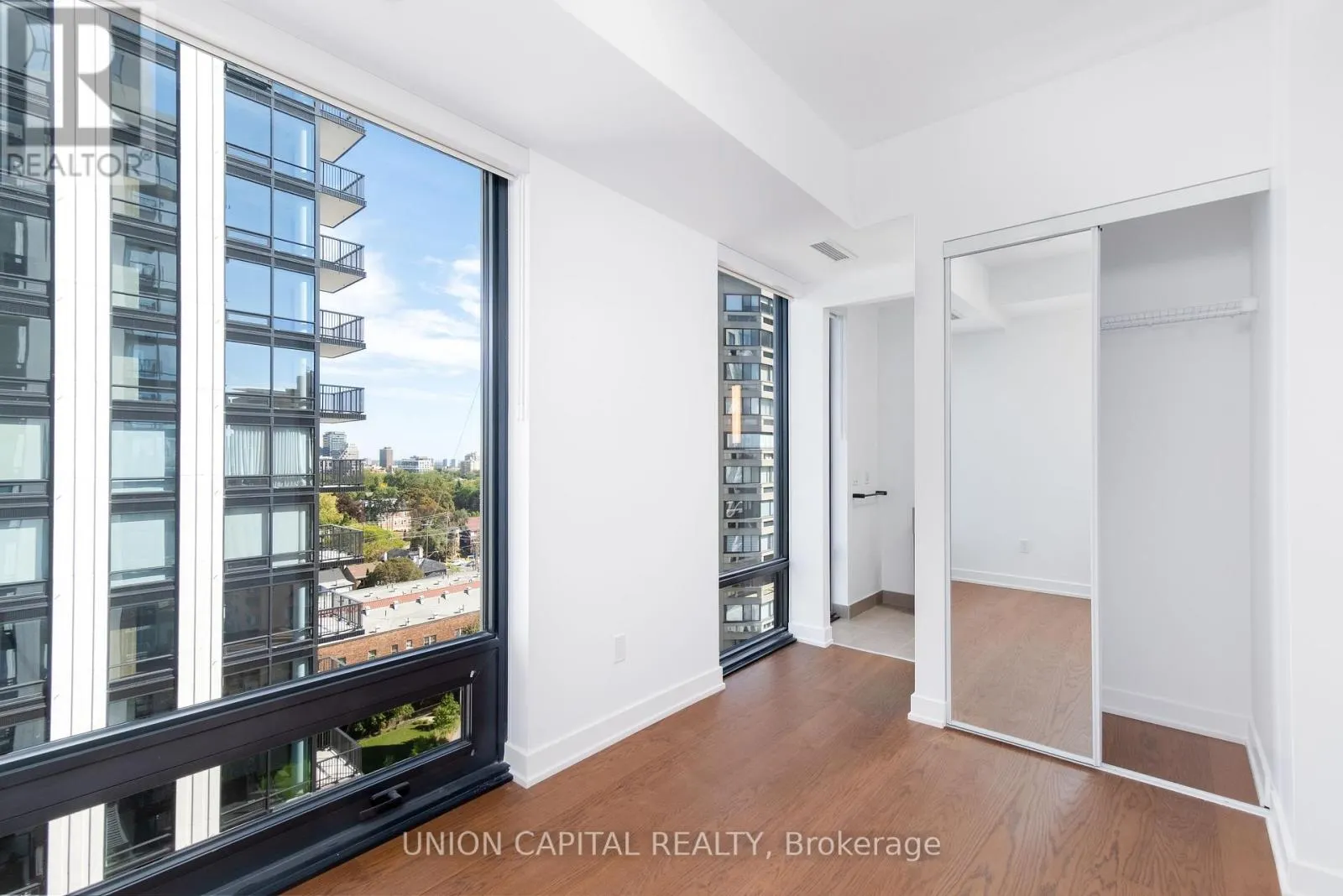 1802 - 91 MONTCLAIR AVENUE