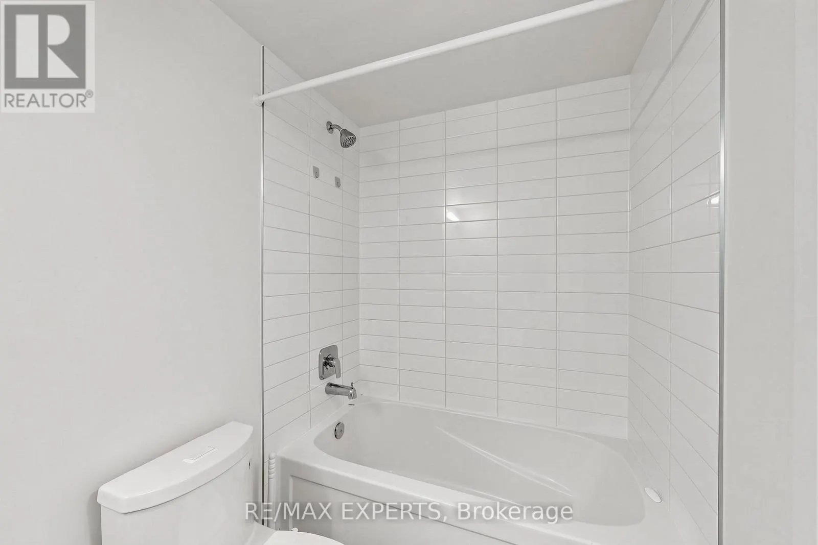 510 - 158 FRONT STREET