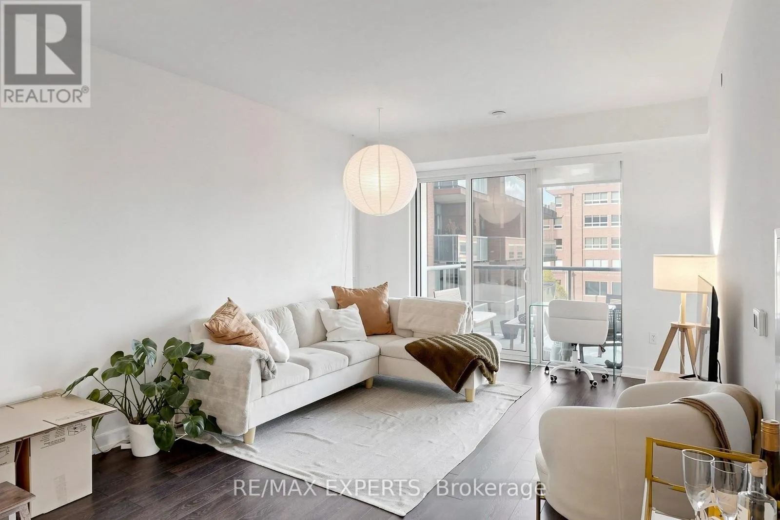 510 - 158 FRONT STREET