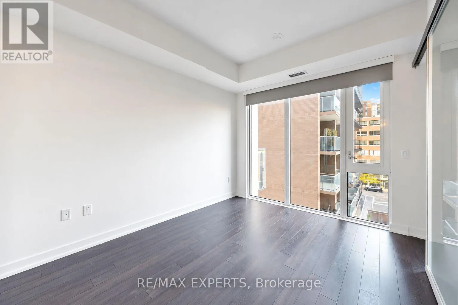 510 - 158 FRONT STREET
