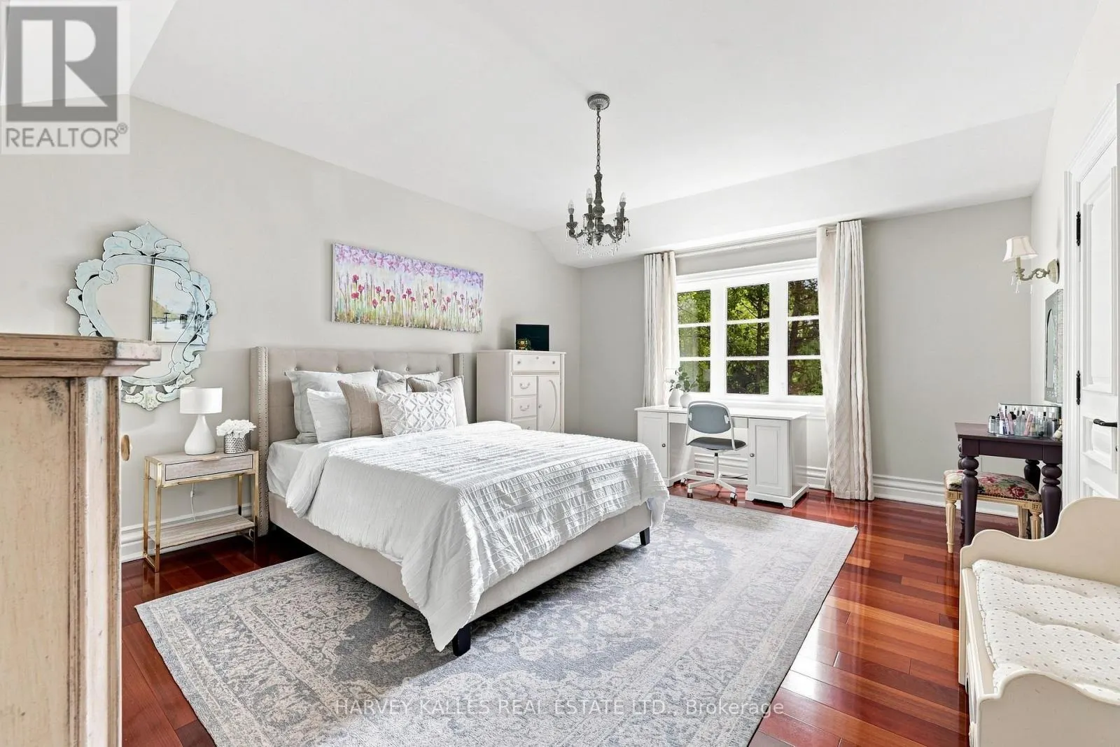 14 DENEWOOD CRESCENT