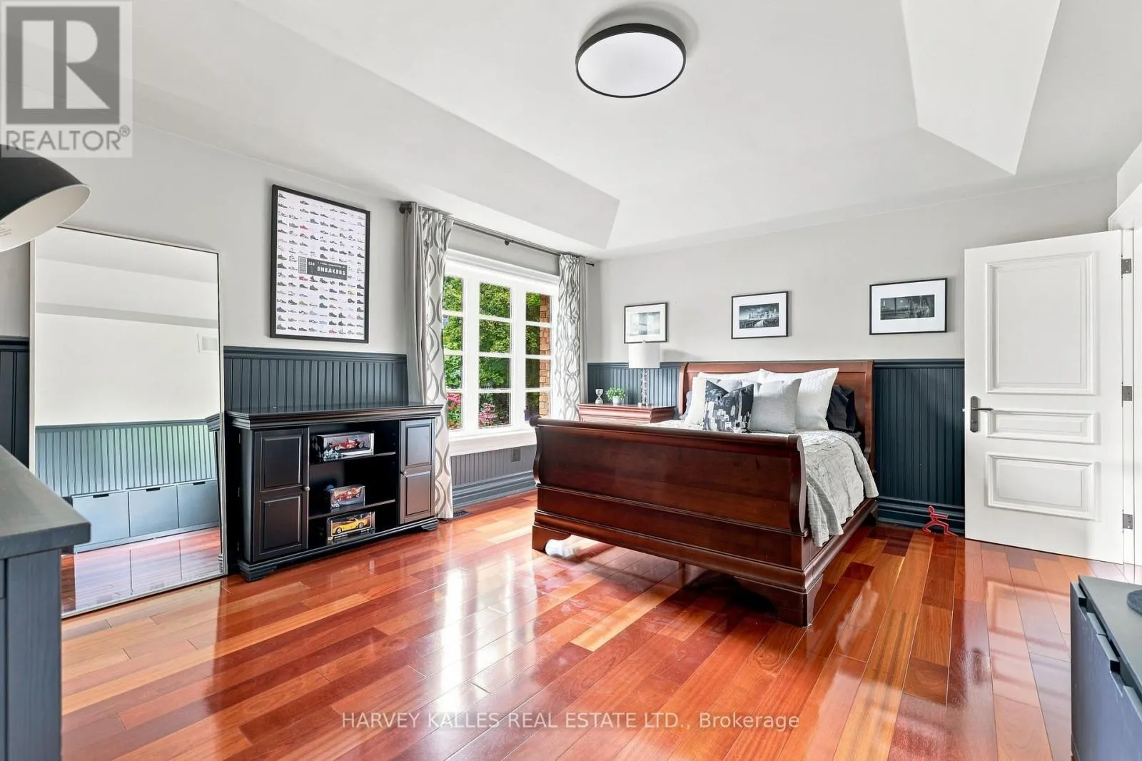 14 DENEWOOD CRESCENT