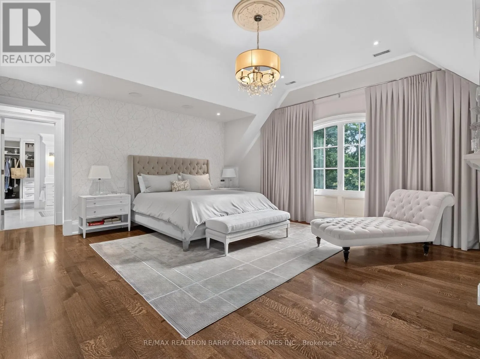 21 DON RIDGE DRIVE