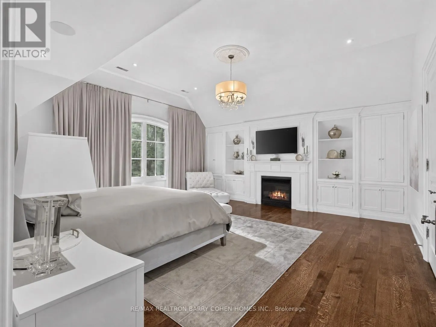 21 DON RIDGE DRIVE