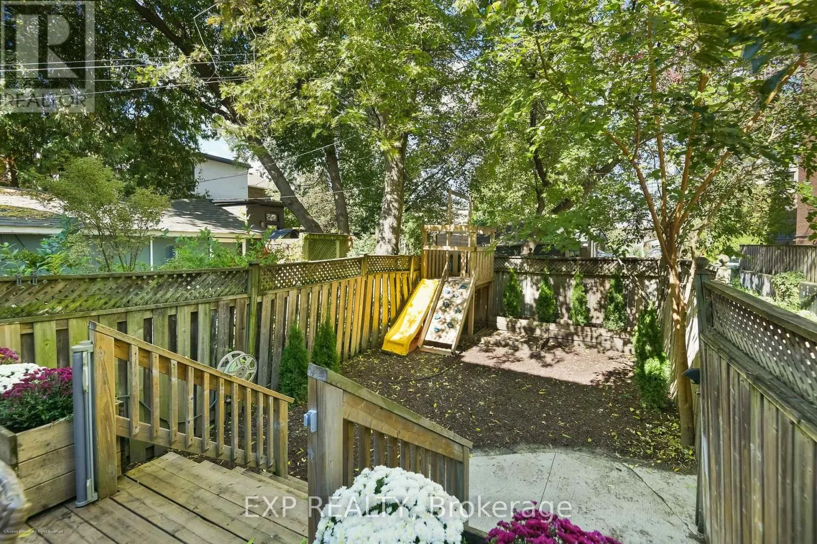 6 LOUISE AVENUE