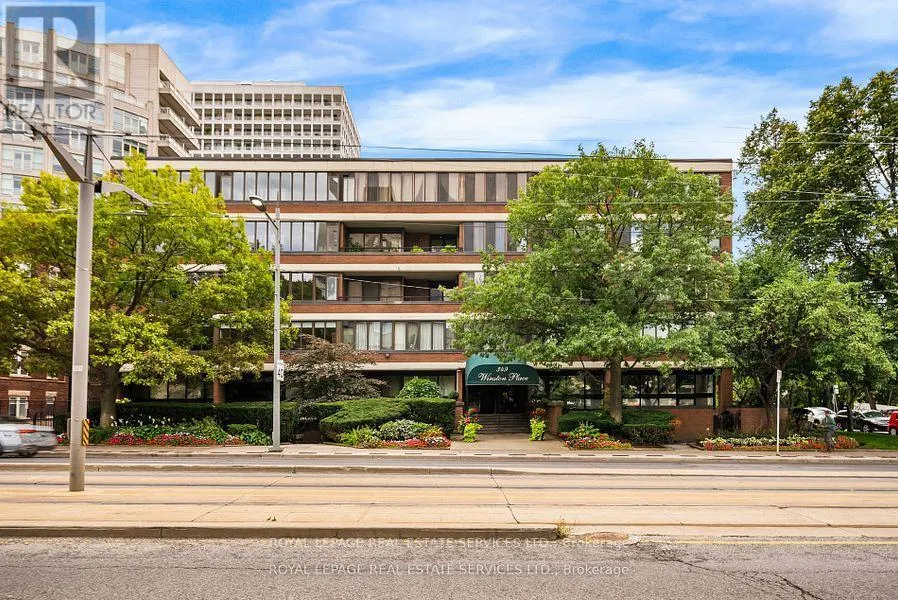 402 - 349 ST. CLAIR AVENUE W