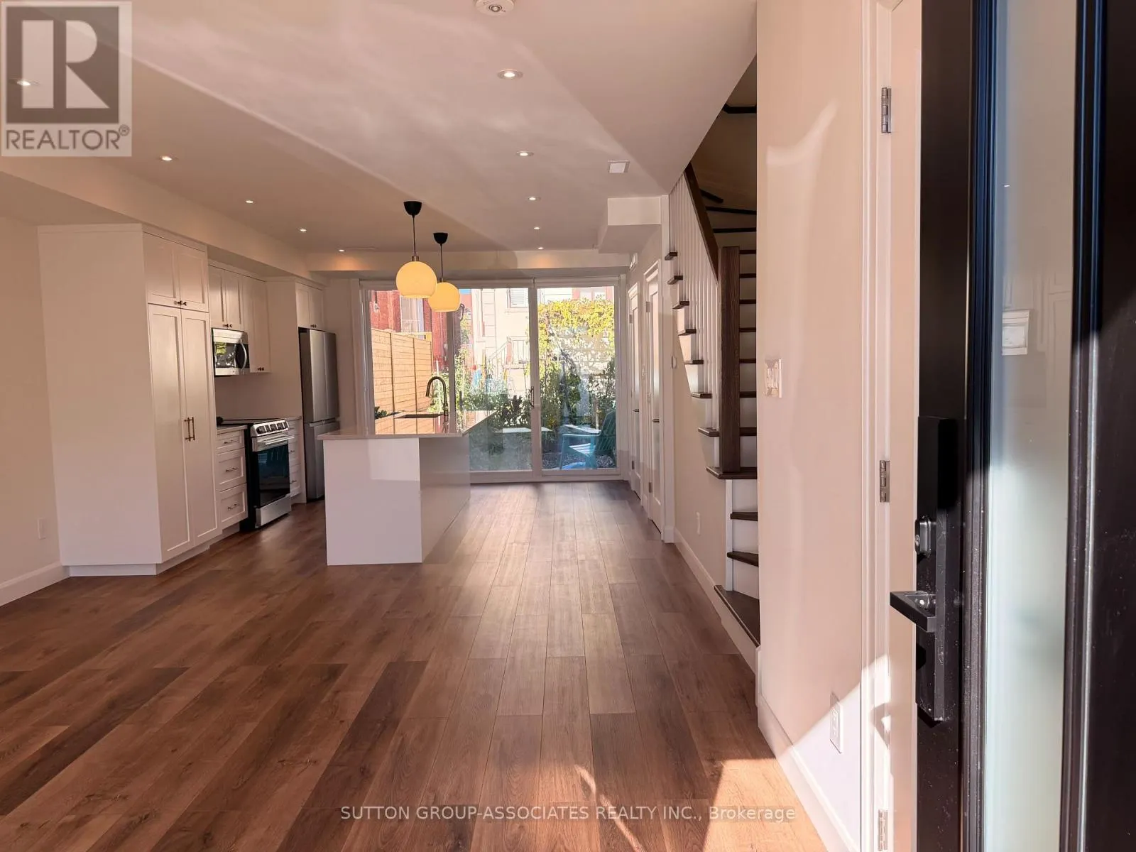 LANEWAY UNIT - 29 EARNSCLIFFE ROAD