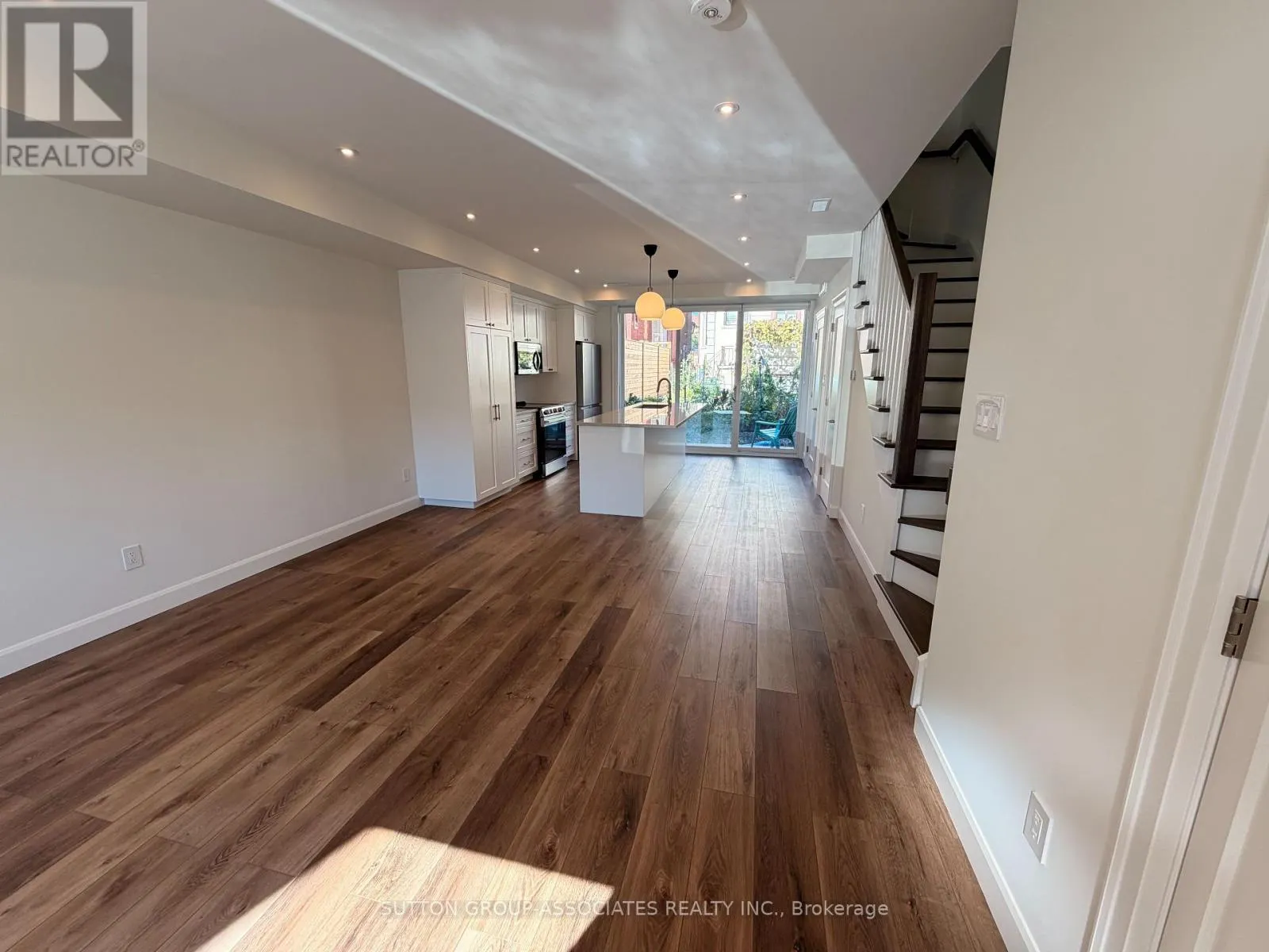 LANEWAY UNIT - 29 EARNSCLIFFE ROAD