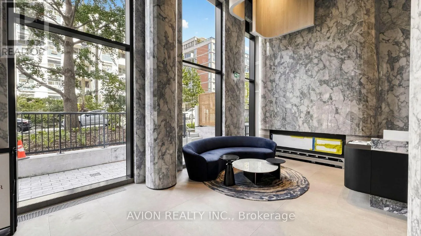 1016 - 89 MONTCLAIR AVENUE