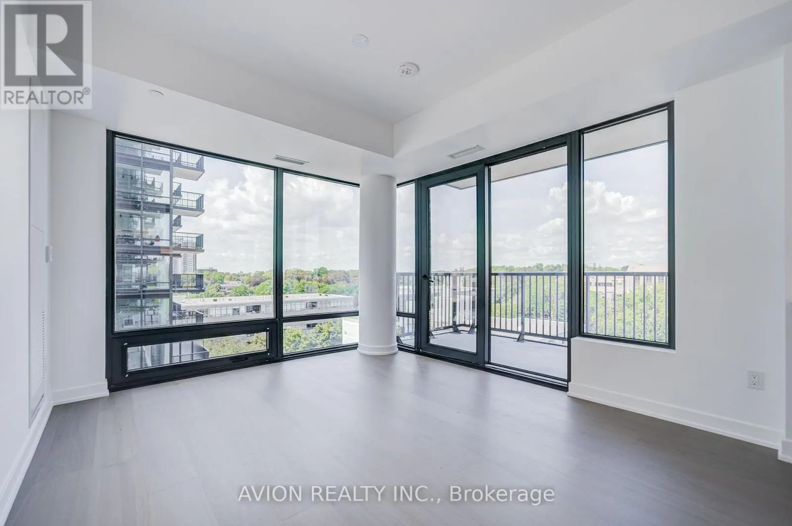 1016 - 89 MONTCLAIR AVENUE