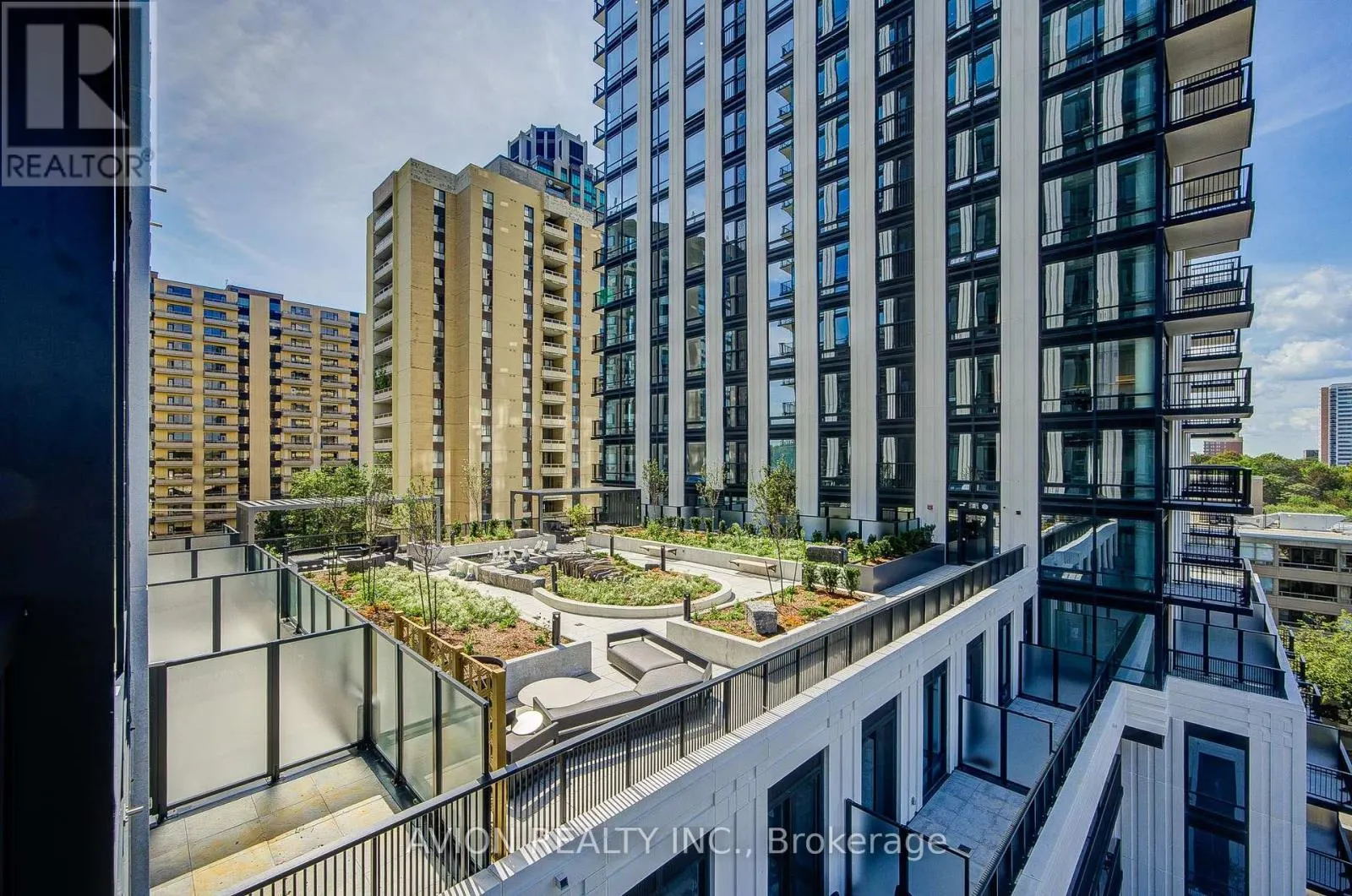 1016 - 89 MONTCLAIR AVENUE