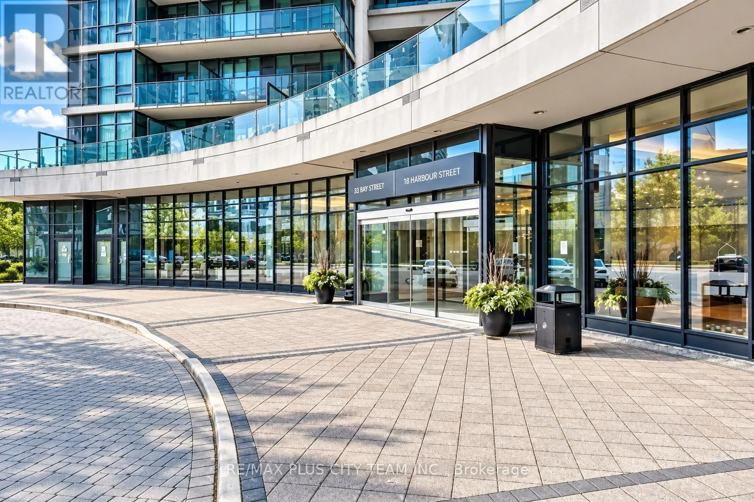 5005 - 33 BAY STREET