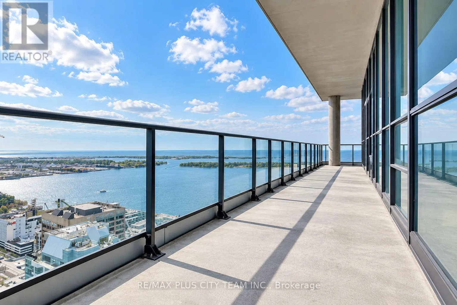 5005 - 33 BAY STREET