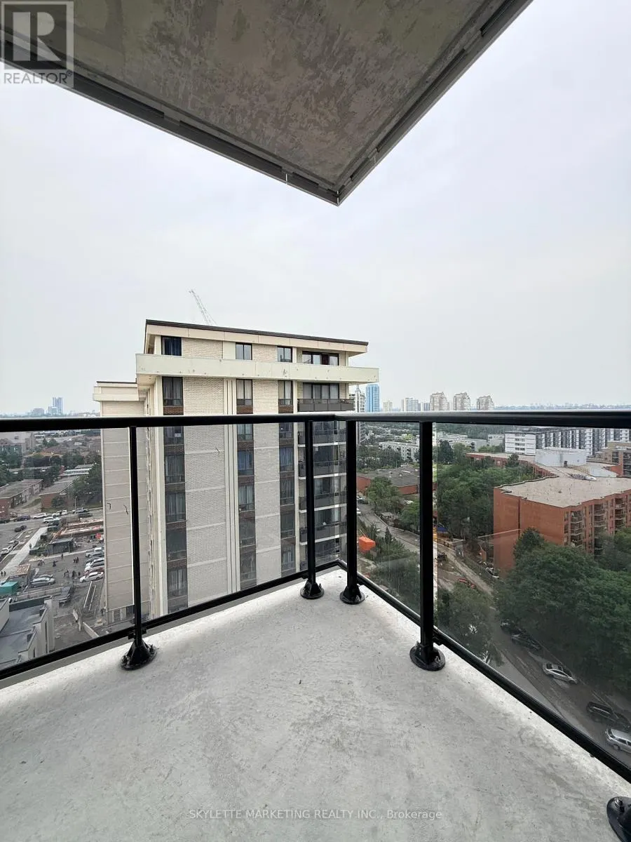 1405 - 15 DAVID SALOMON DRIVE