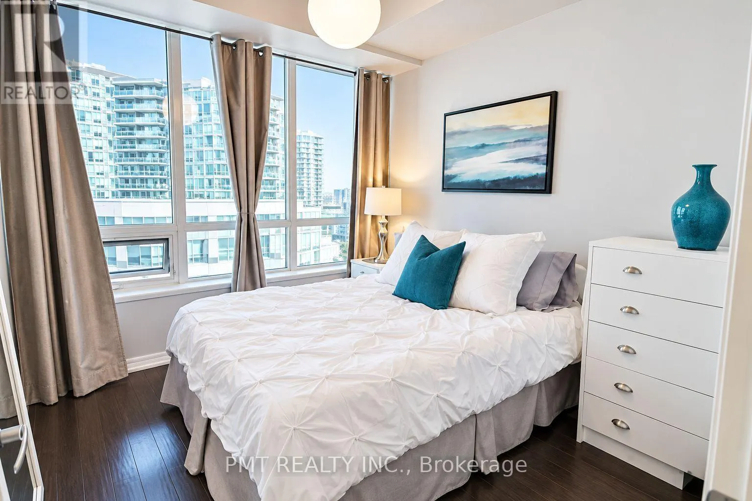 408 - 12 YONGE STREET