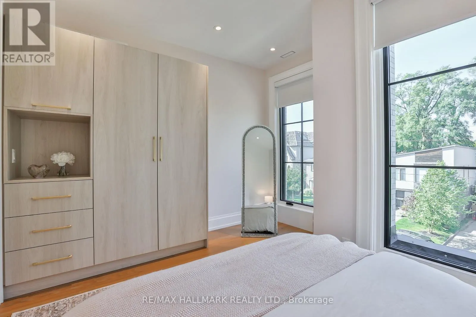 215 AVA ROAD