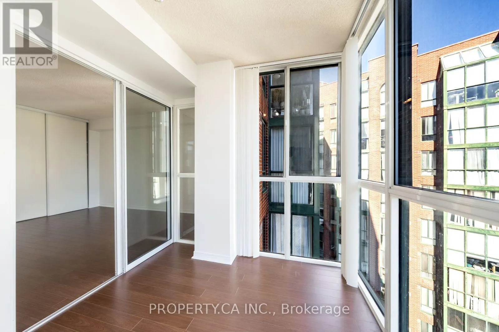 1004 - 801 KING STREET W
