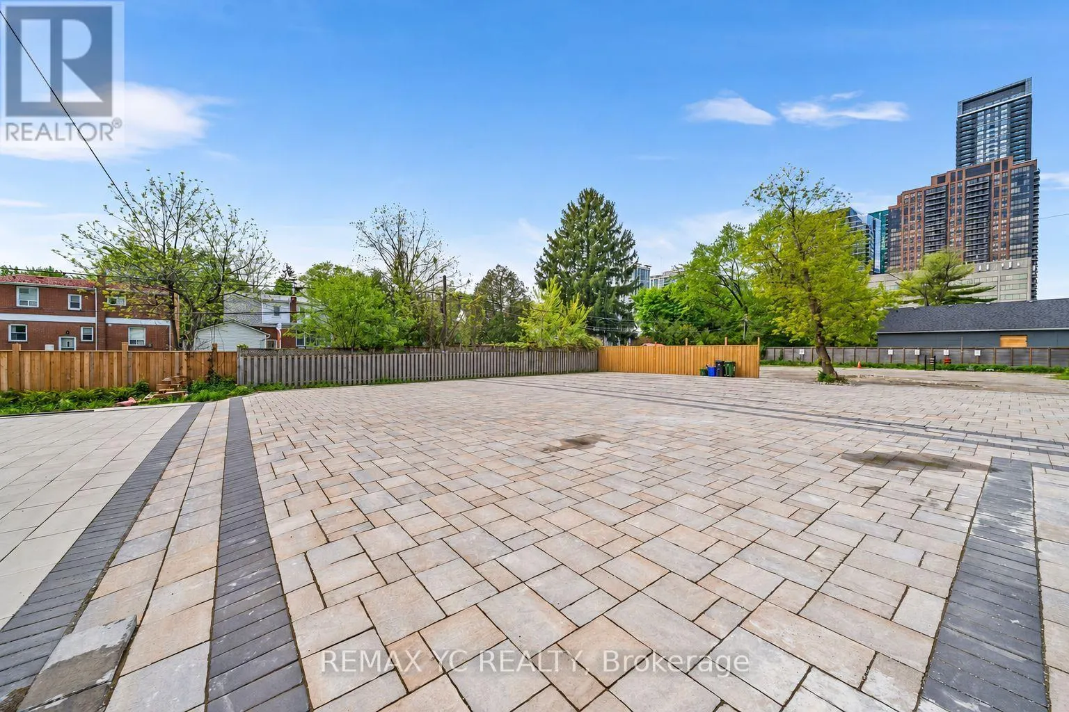 MAIN & 2ND - 99 SHEPPARD AVENUE E