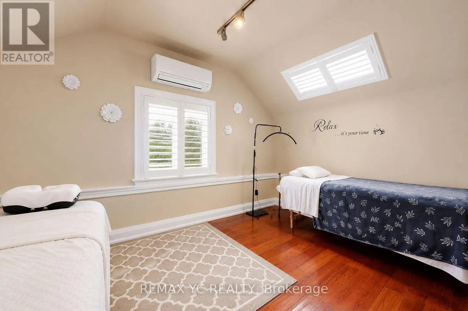 MAIN & 2ND - 99 SHEPPARD AVENUE E