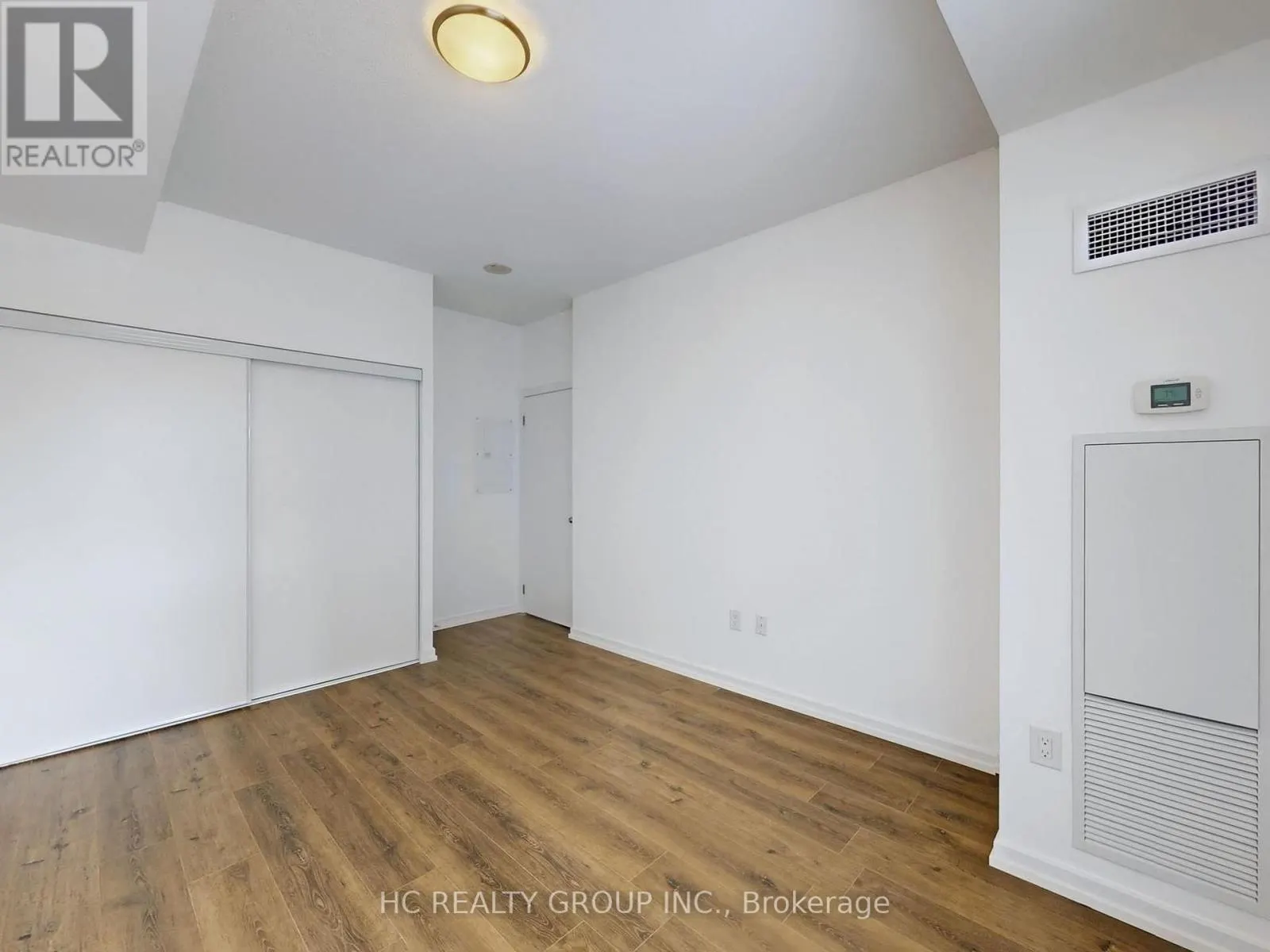 229 - 70 FOREST MANOR ROAD