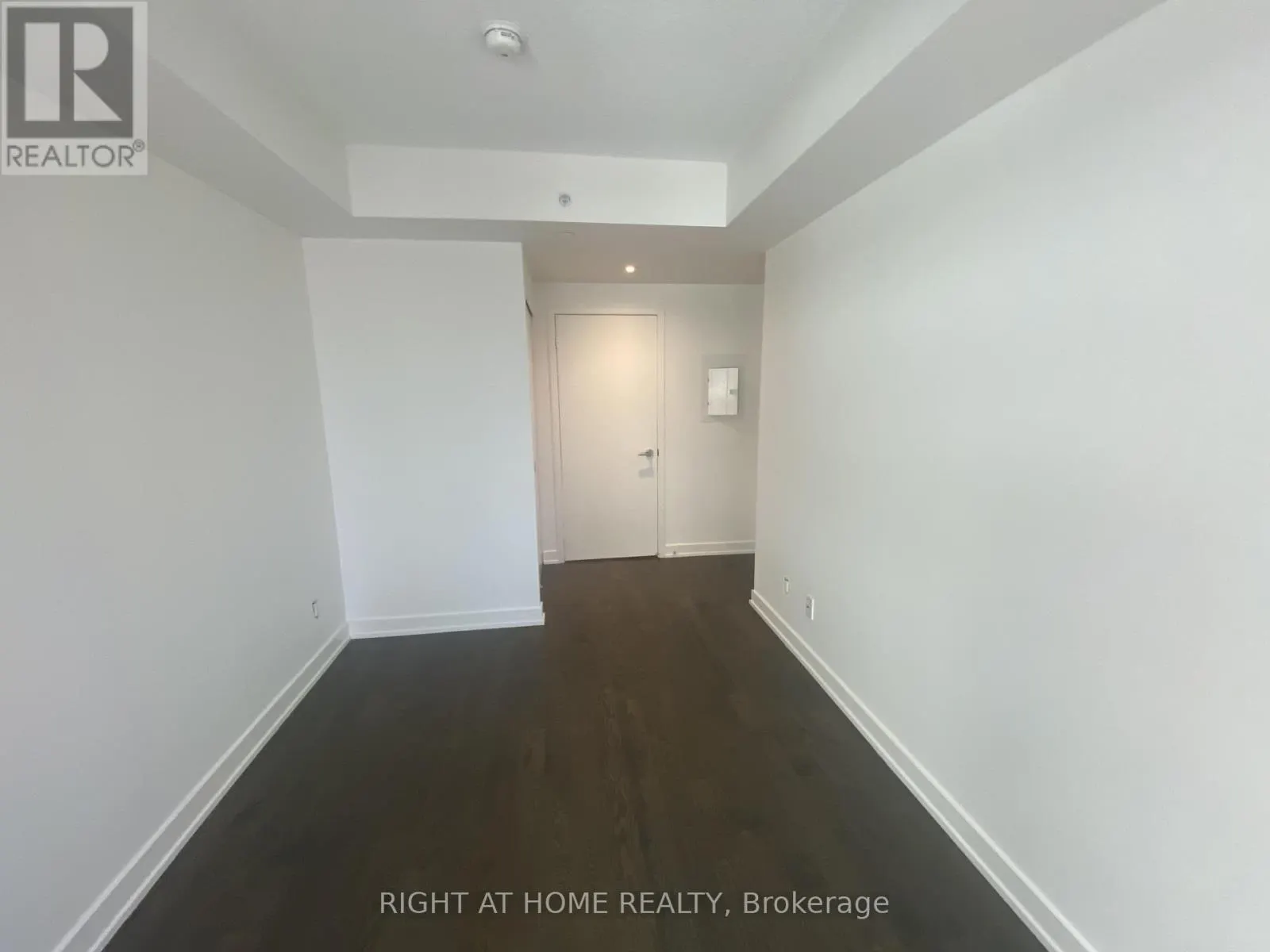 6 - 25 RICHMOND STREET E