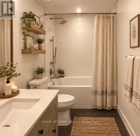 6 - 25 RICHMOND STREET E