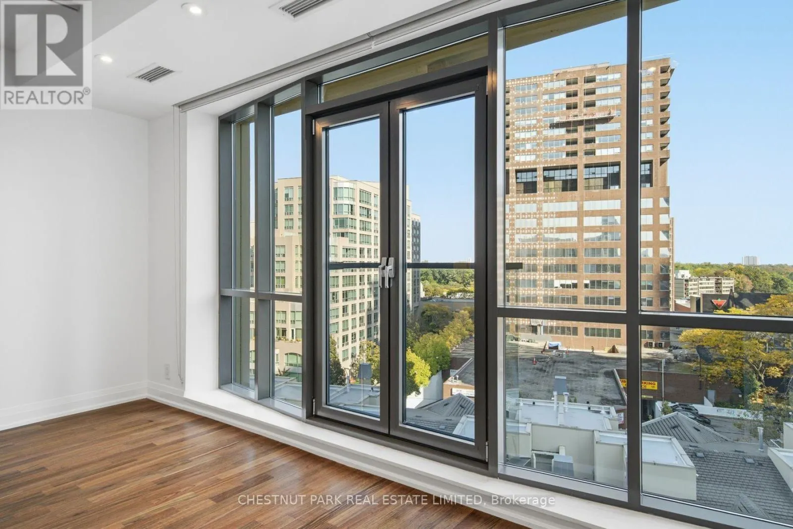 803 - 3 MCALPINE STREET