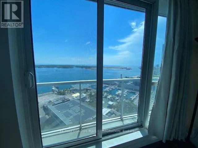 2408 - 218 QUEENS QUAY W