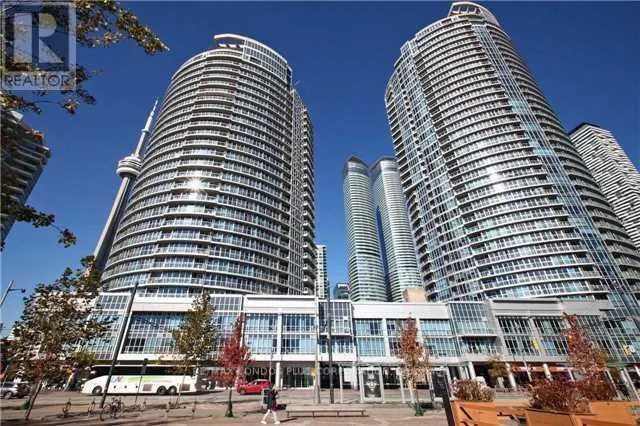 2408 - 218 QUEENS QUAY W