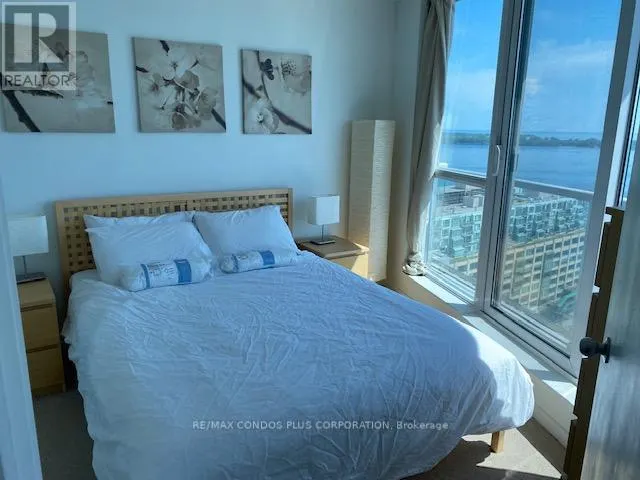 2408 - 218 QUEENS QUAY W