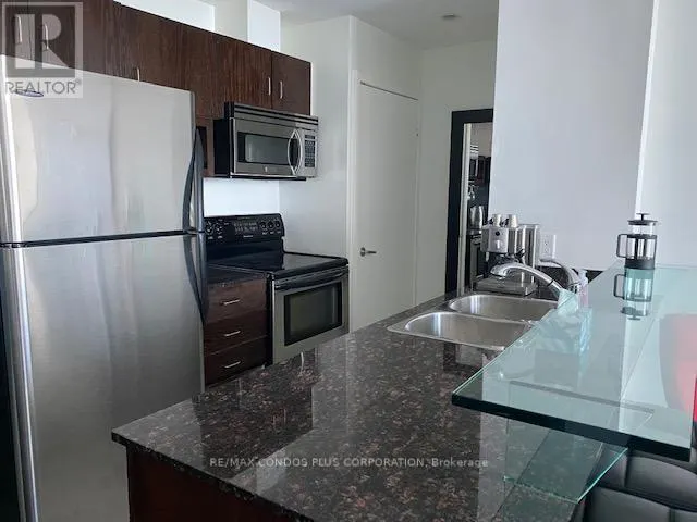 2408 - 218 QUEENS QUAY W