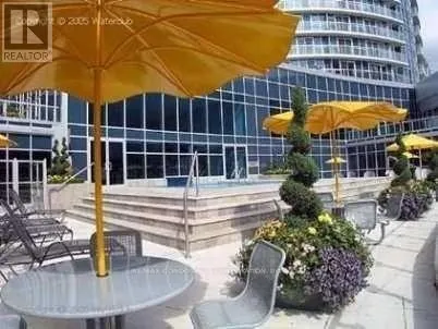 2408 - 218 QUEENS QUAY W