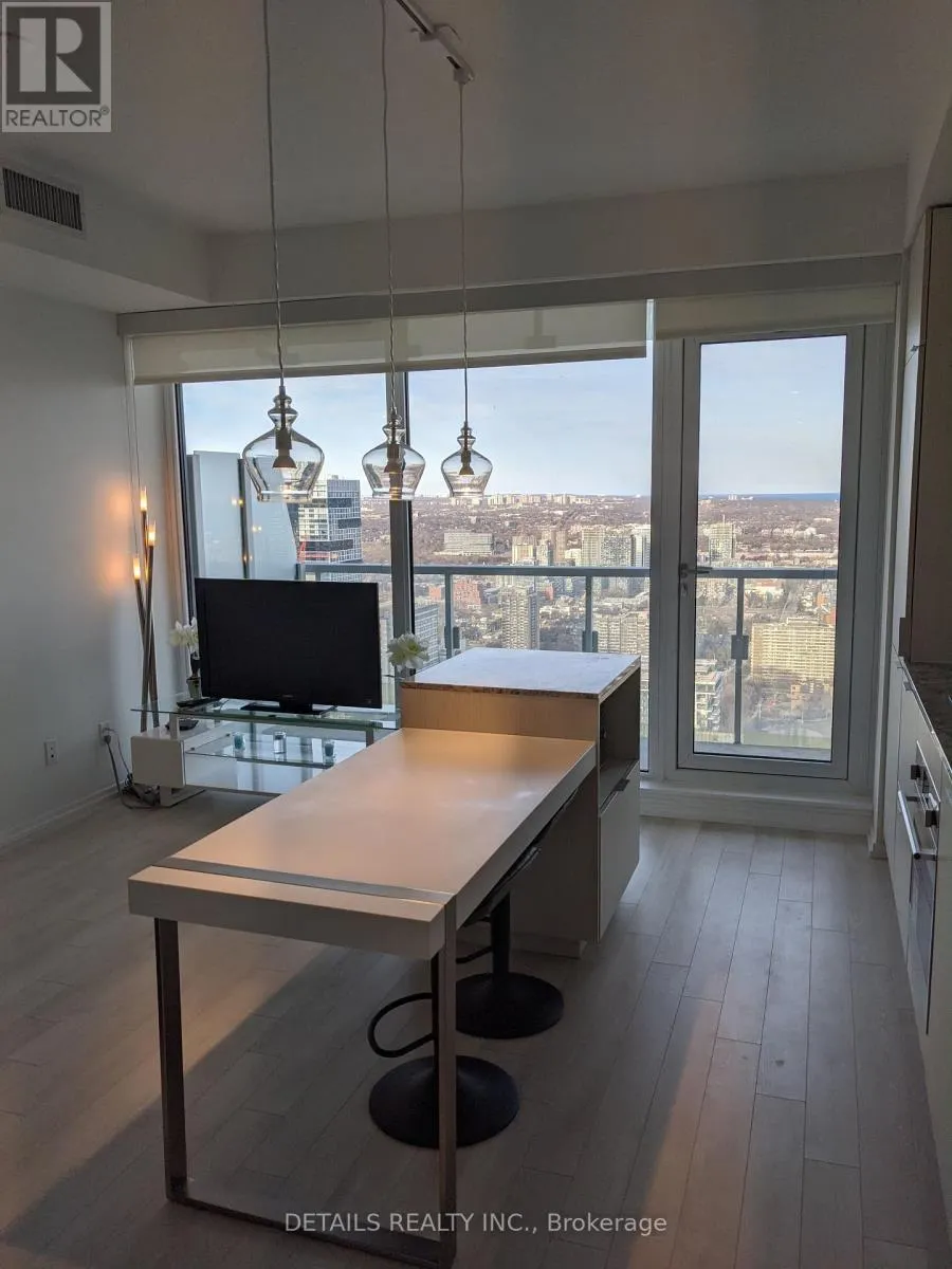4603 - 197 YONGE STREET