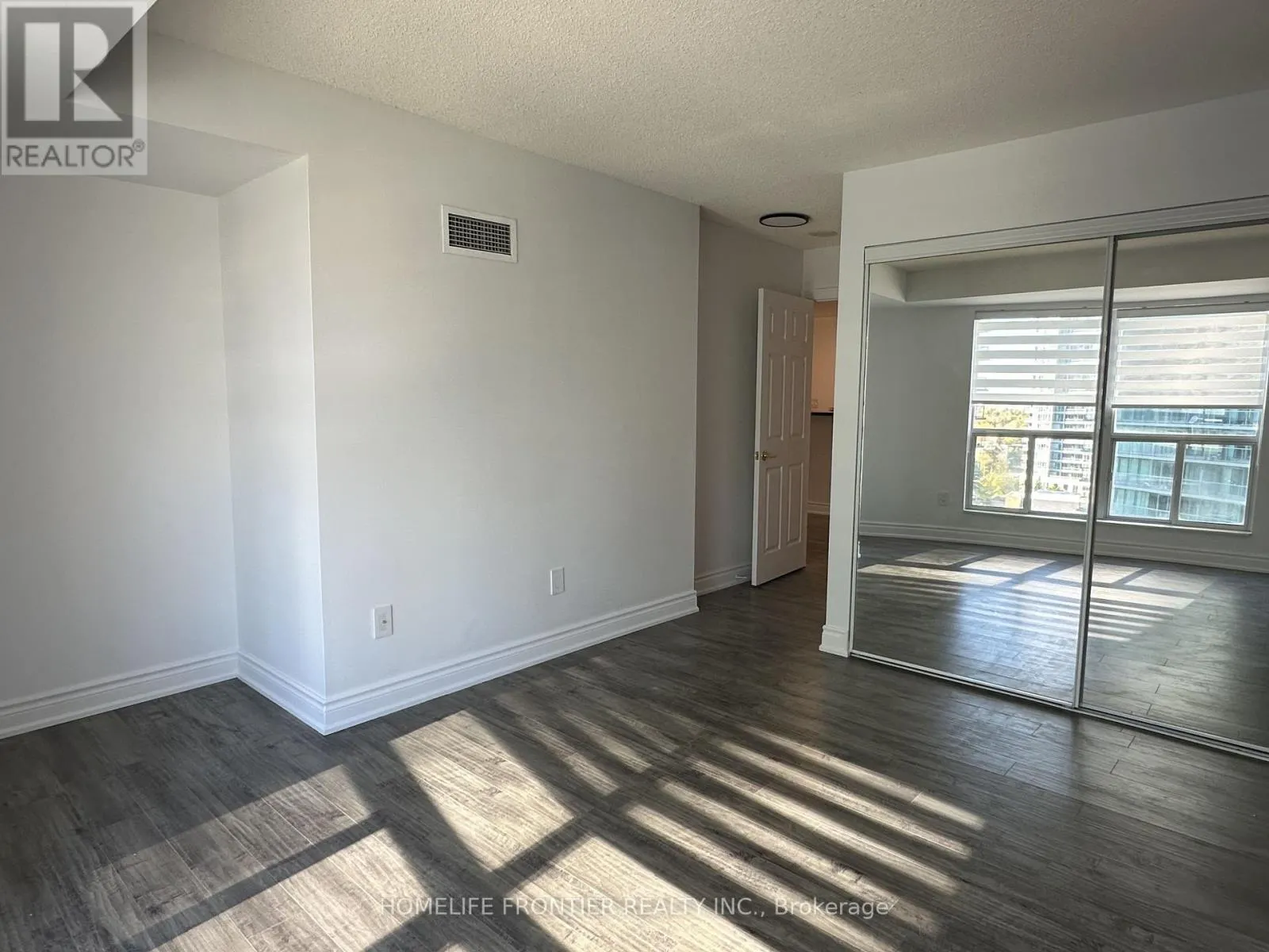 1616 - 23 LORRAINE DRIVE
