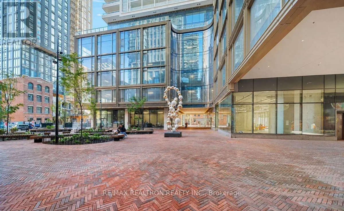 4711 - 88 QUEEN STREET E