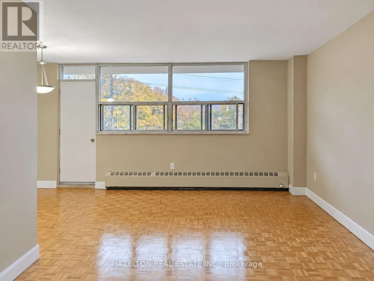 405 - 1780 VICTORIA PARK AVENUE