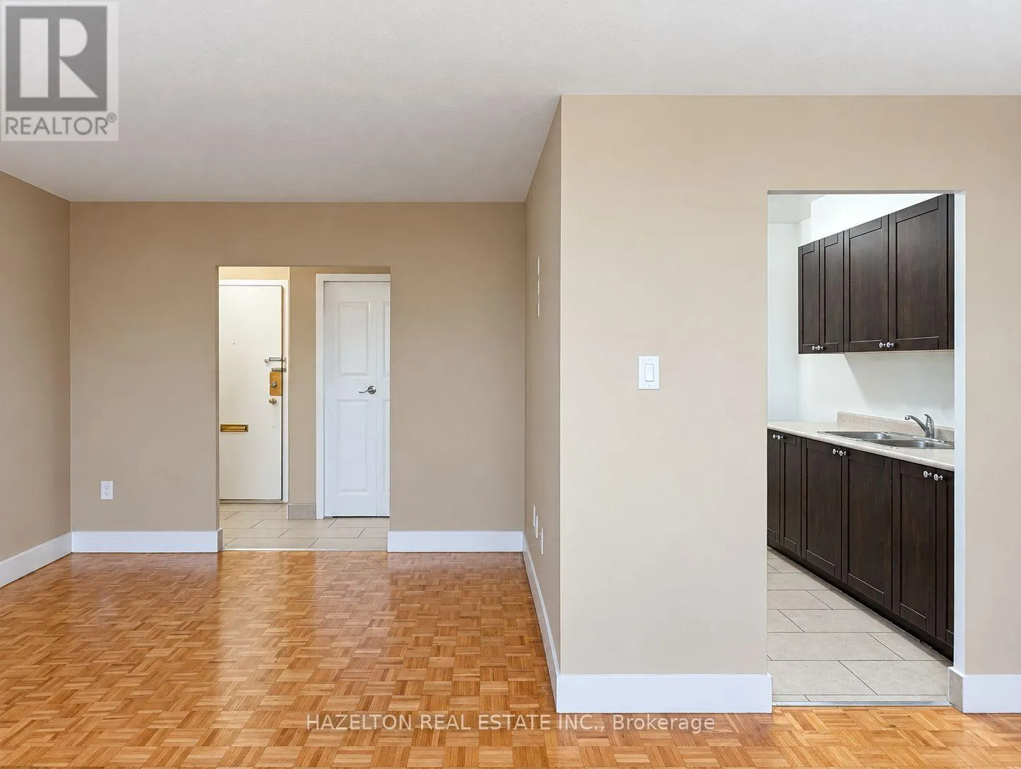 405 - 1780 VICTORIA PARK AVENUE