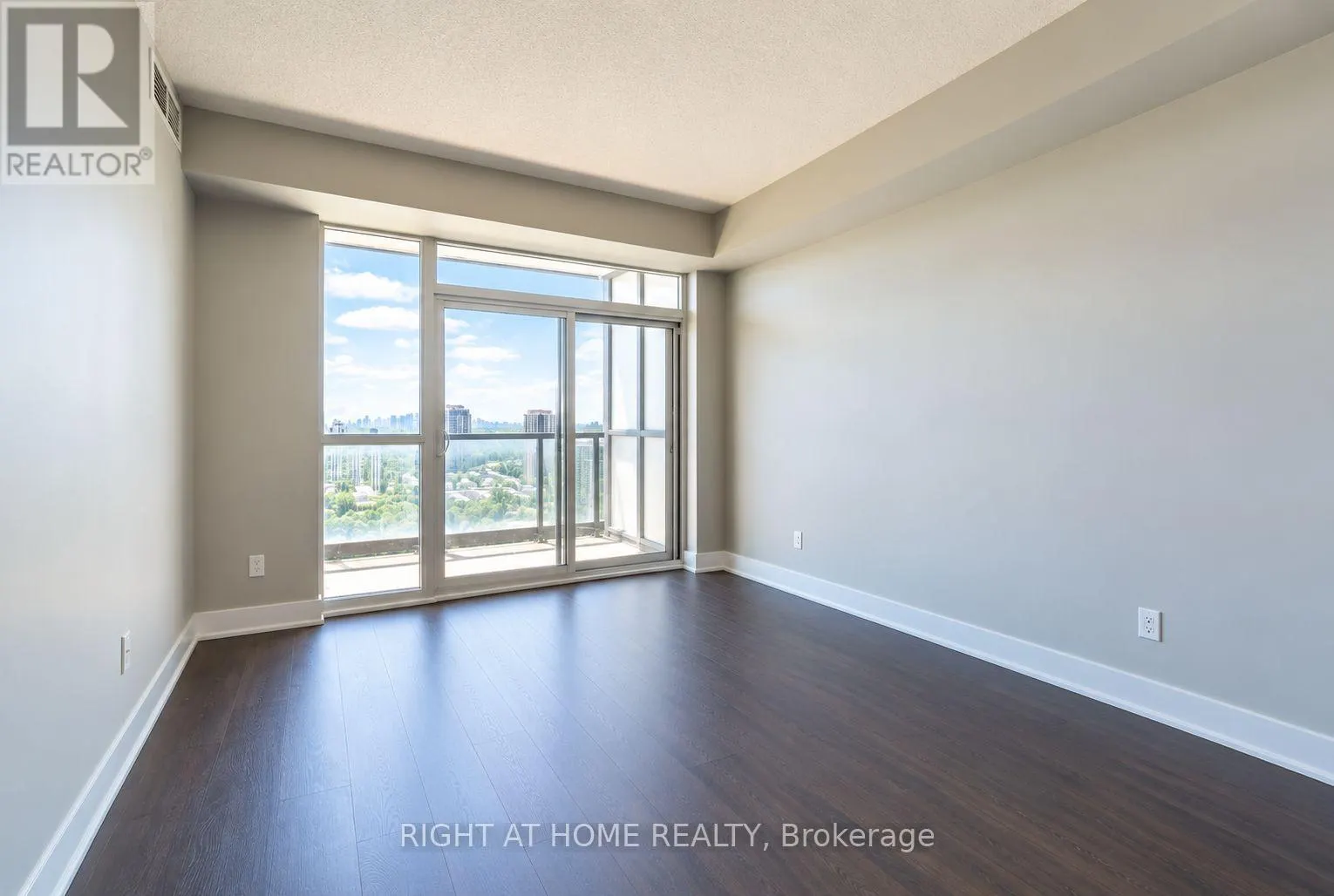 3003 - 88 SHEPPARD AVENUE E