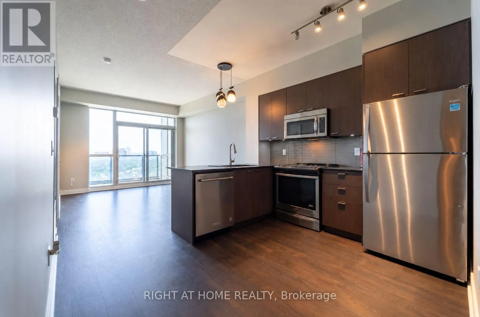 3003 - 88 SHEPPARD AVENUE E