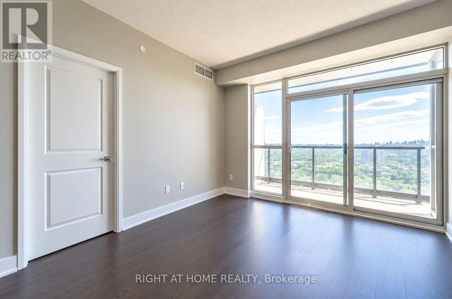 3003 - 88 SHEPPARD AVENUE E