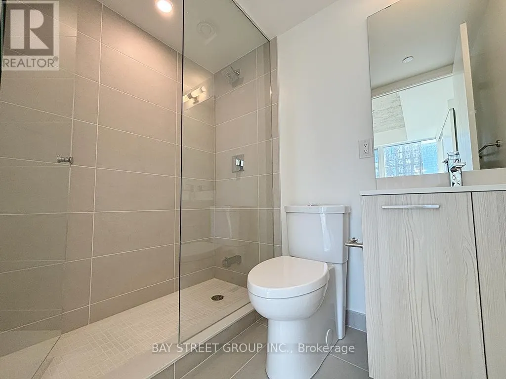1805 - 65 MUTUAL STREET