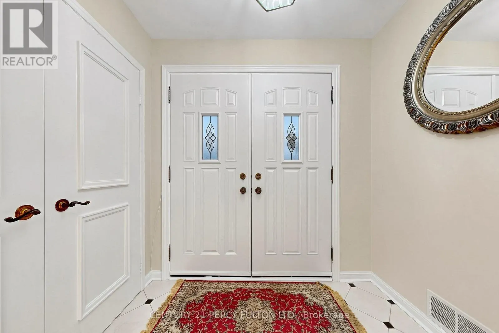24 TULLAMORE DRIVE