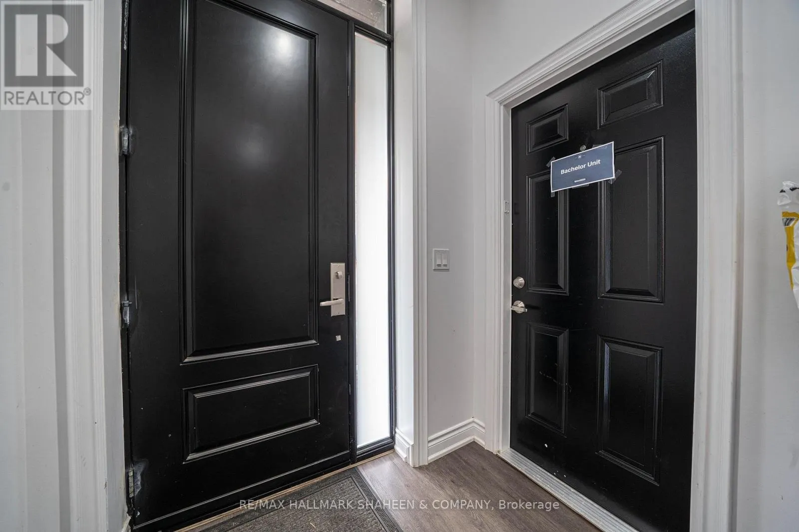 STUDIO - 208 DOVERCOURT ROAD